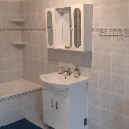 Brill Apartmanhaz Siofok Ξενοδοχείο με διαμερίσματα Σίοφοκ